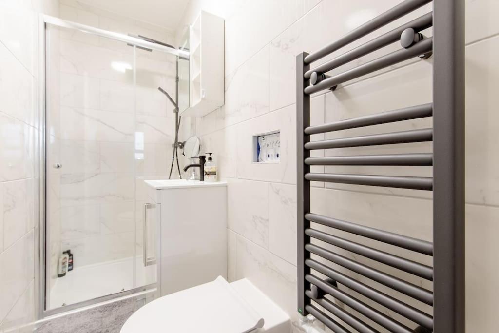 *Brand New 1 Bedroom Flat In Central London* ภายนอก รูปภาพ
