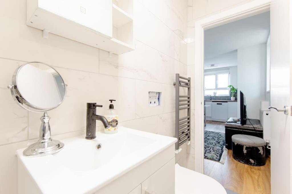*Brand New 1 Bedroom Flat In Central London* ภายนอก รูปภาพ